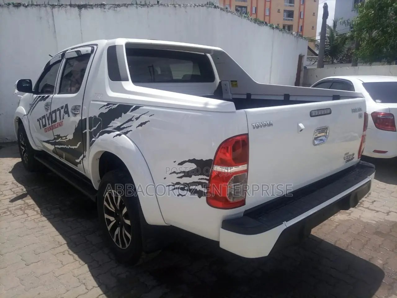Toyota Hilux SR HI-RIDER 2015 White