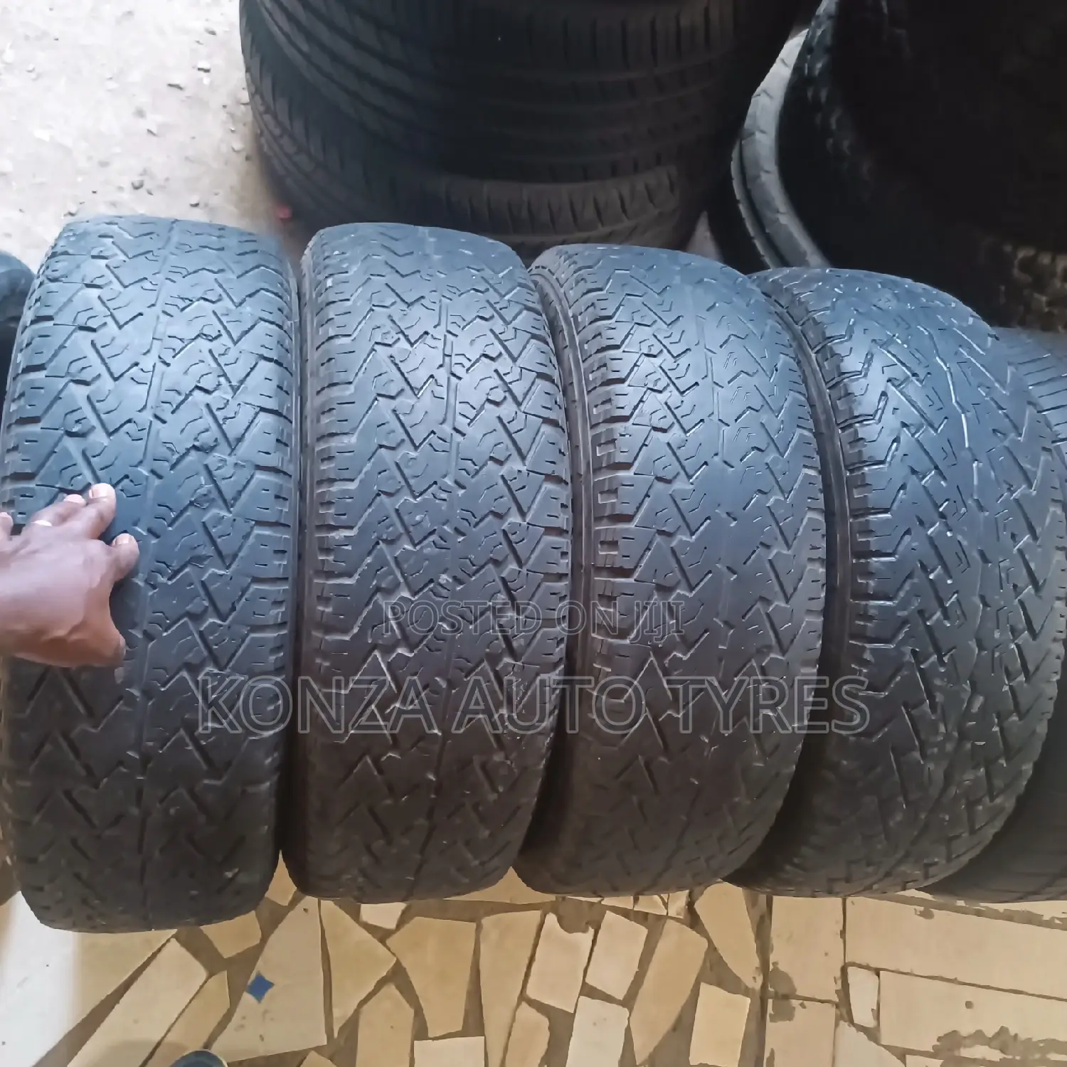 Petramax Tyres Size 215/70r16 Per