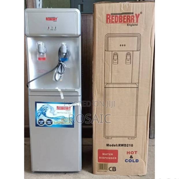Hot and Cold Dispenser With Compressor Cooling System