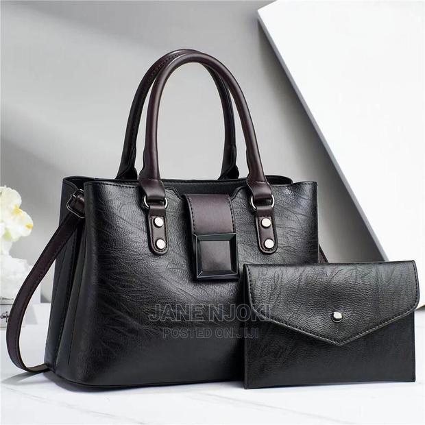 Black Handbag - thumbnail 3