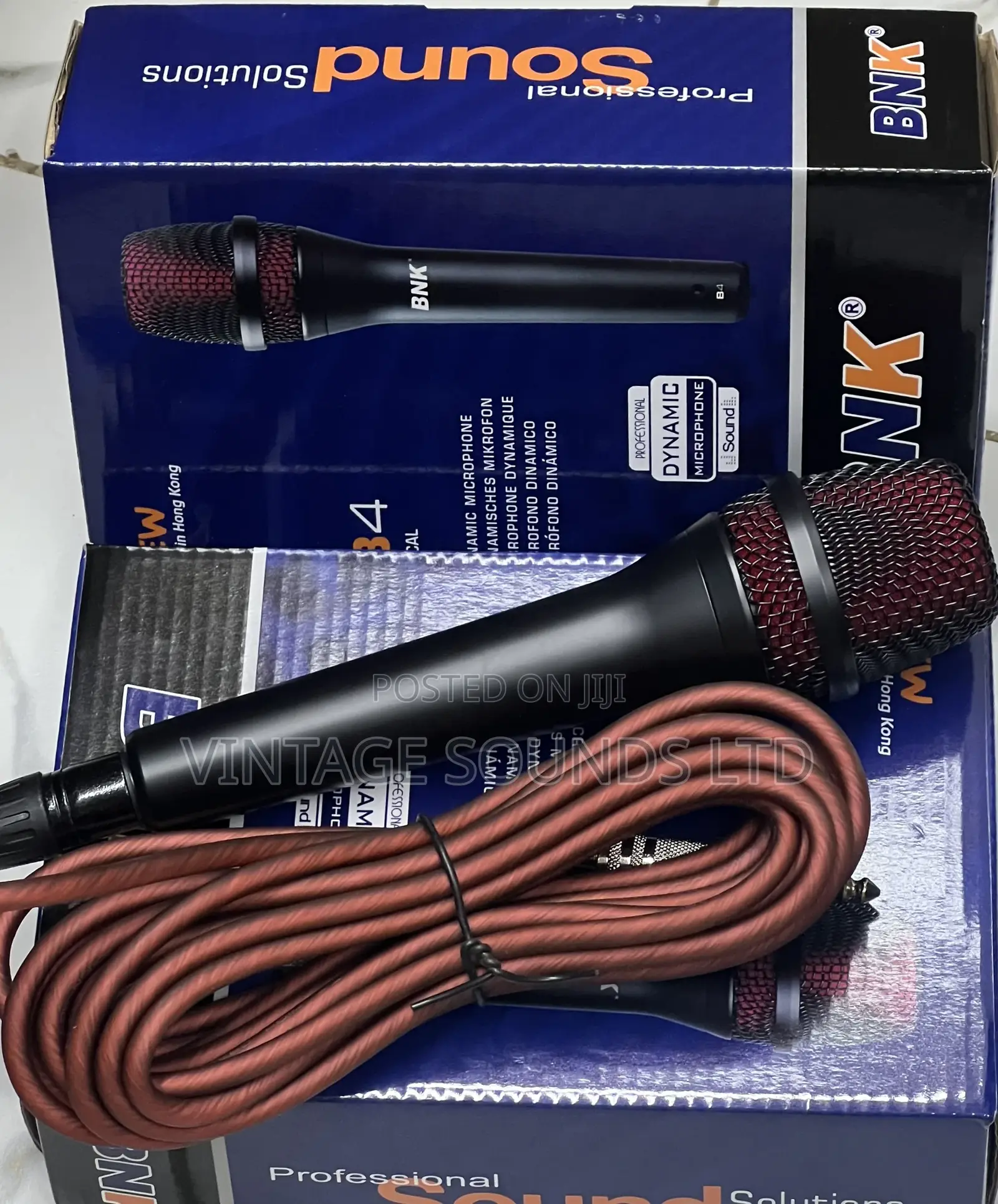 BNK Profissional Vocal Microphone KTV Dynamic Microphone B4