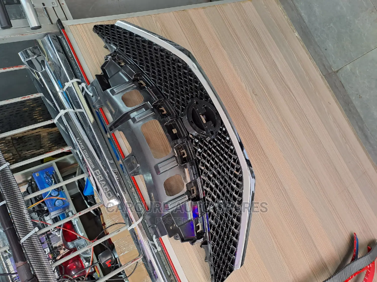 Nissan Note E12 Grill
