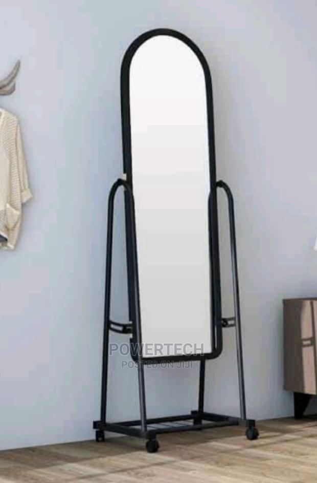 Dressing Mirror ' - main view