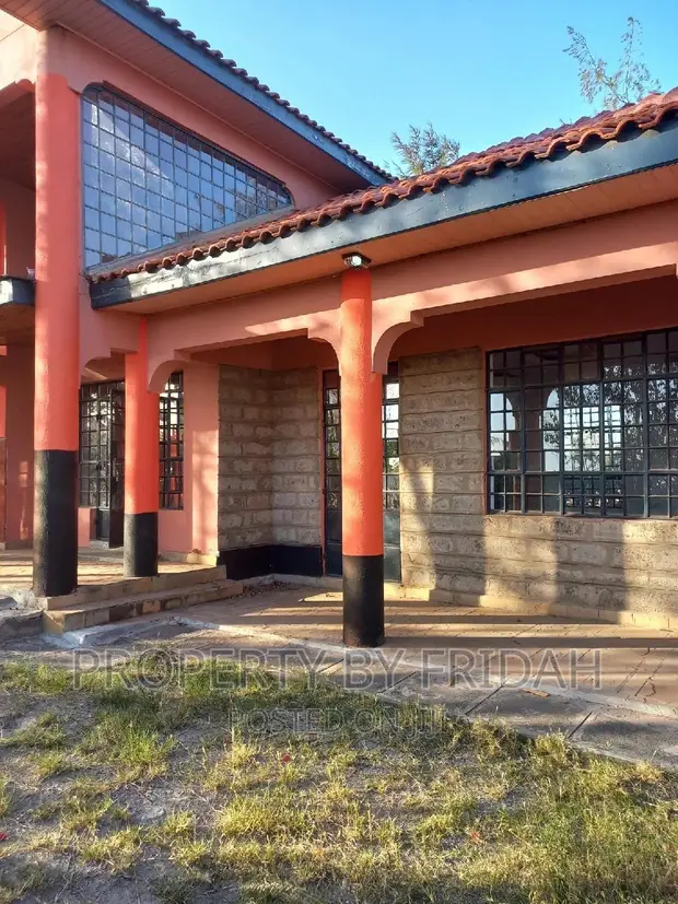 5bdrm Maisonette in Kitengela for Rent