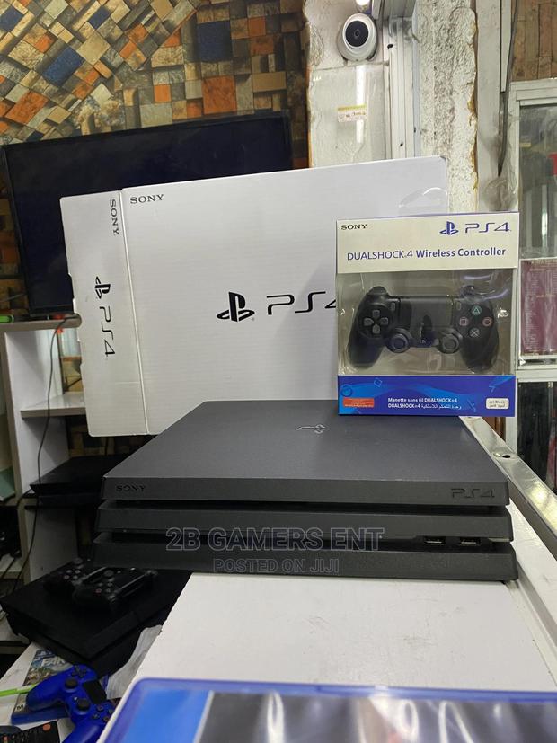 Play Station 4, 1TB , Just Like New - thumbnail 2