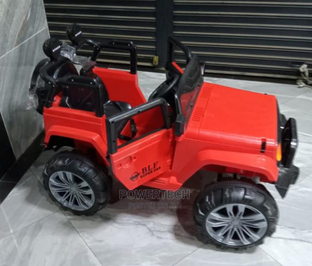 4×4 Jeep Wrangler - thumbnail 3