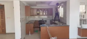 Kitchen Cabinets and Fitting