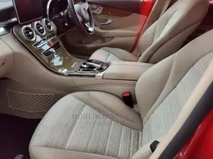 Mercedes-Benz C200 2015 Red