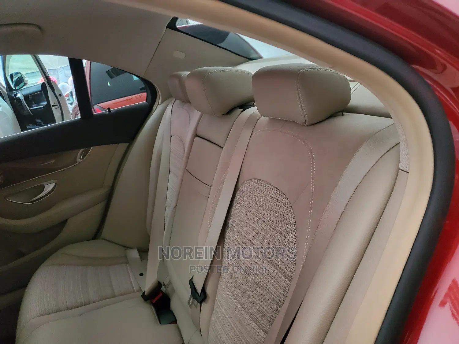 Mercedes-Benz C200 2015 Red