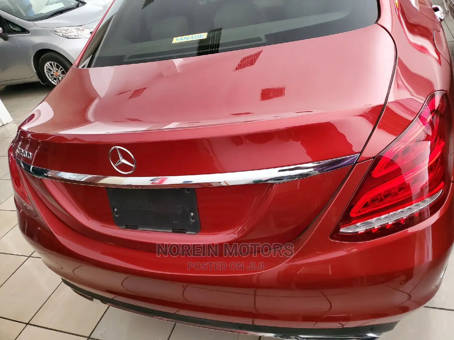 Mercedes-Benz C200 2015 Red