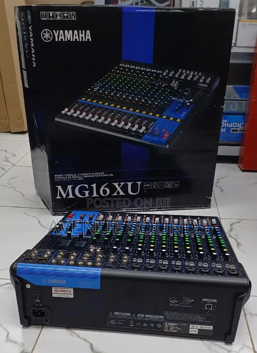 Yamaha MG16XU 16-Input 6-Bus Mixer With Effects