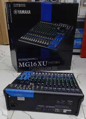 Yamaha MG16XU 16-Input 6-Bus Mixer With Effects