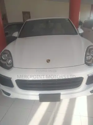 Porsche Cayenne 2015 White