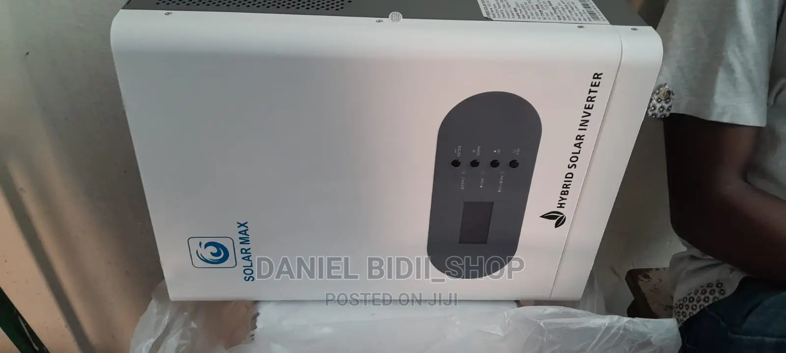 Solarmax Hybrid Smart Inverter 5.5kva 24v
