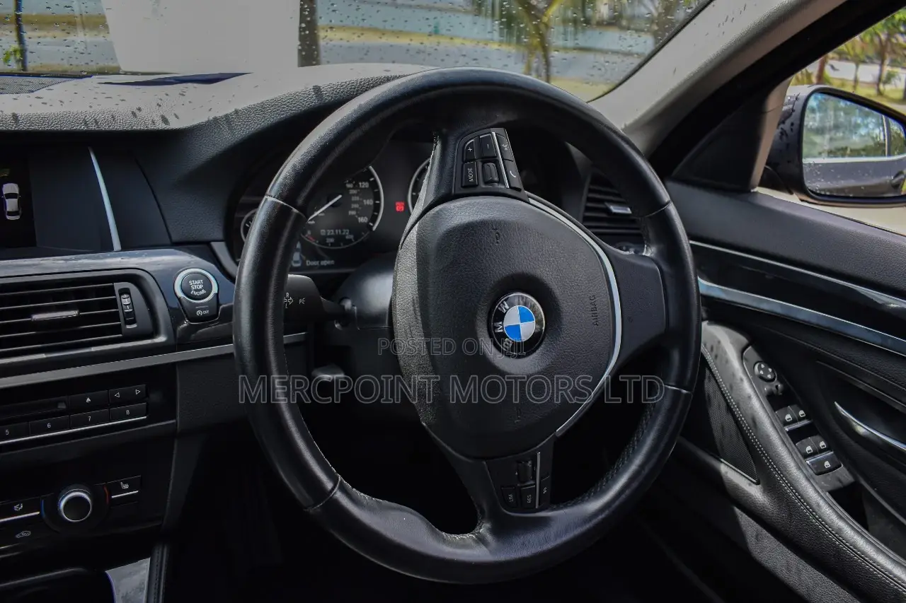 BMW 520i 2015 Gray
