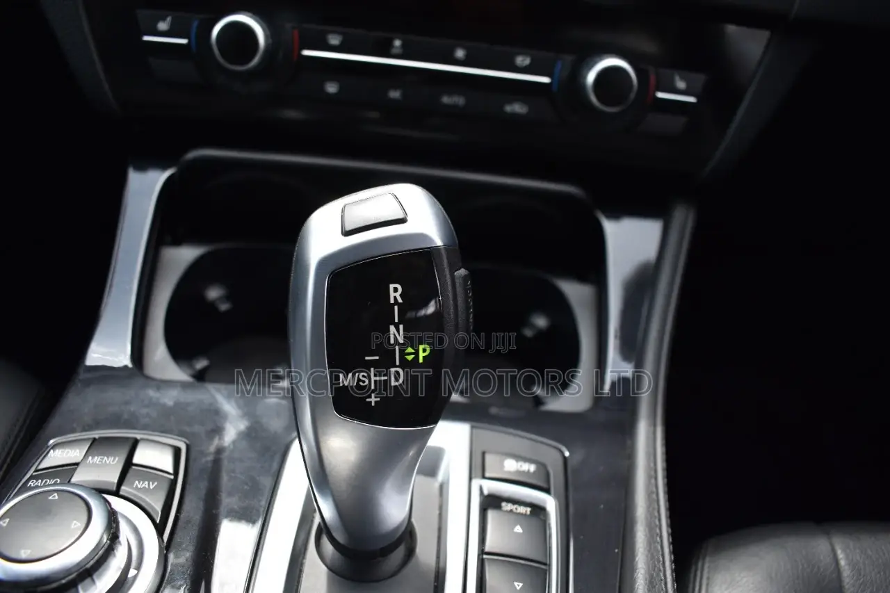 BMW 520i 2015 Gray
