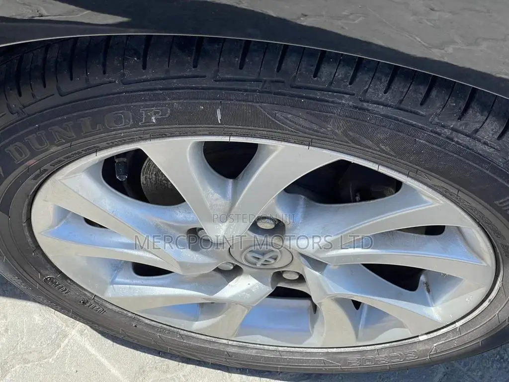Toyota Auris 2015 Black