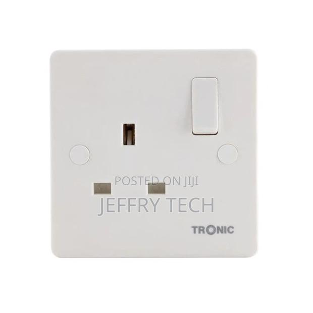 Tronic Single Wall Socket