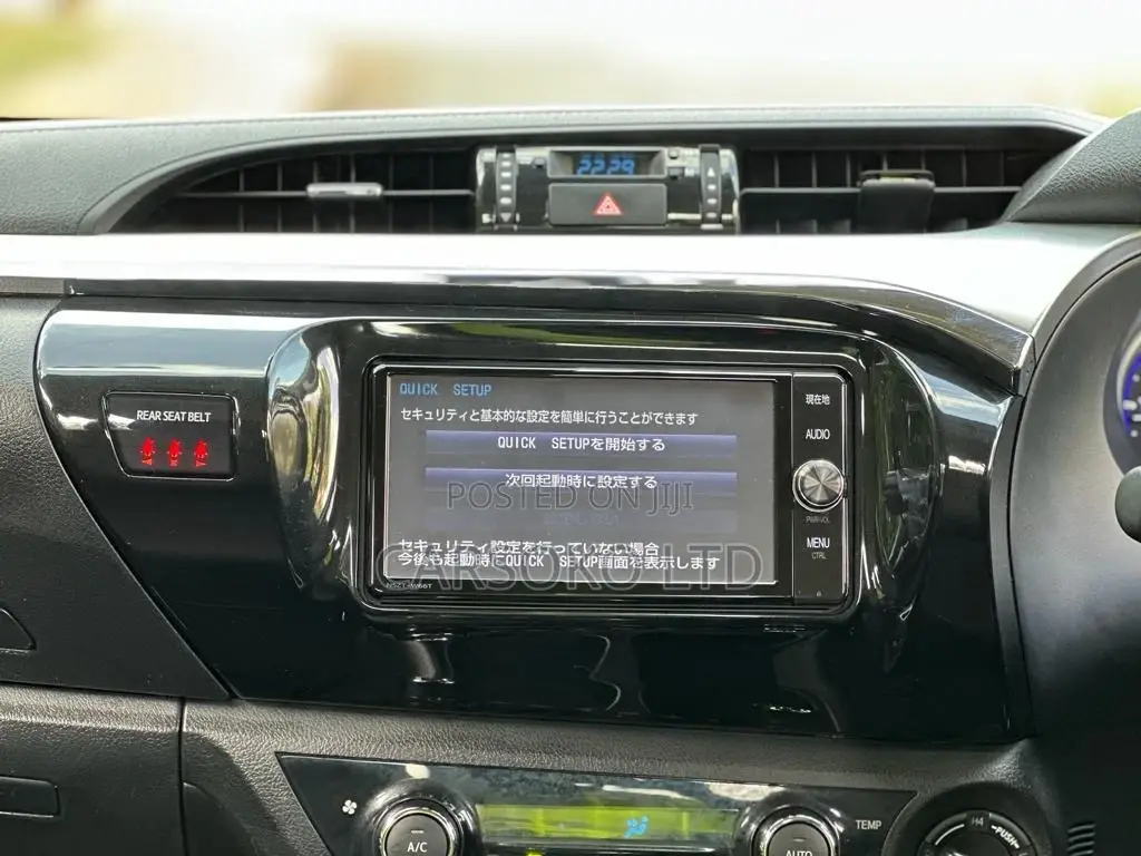 Toyota Hilux 2018 Black