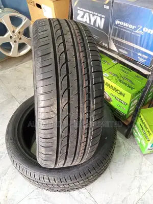 215/55r17 Goddard Tyre