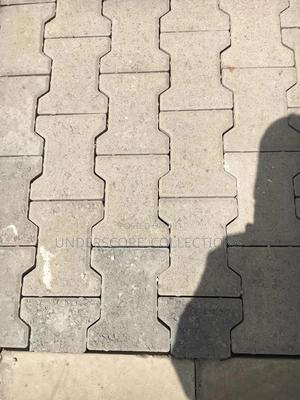 Cabro / Concrete Paving Blocks - thumbnail 2