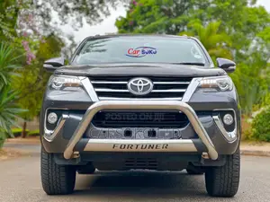 Toyota Fortuner 2016 Gray