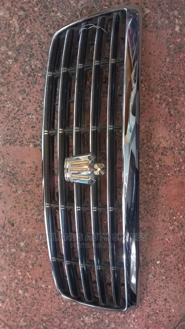 Front Grille Crown 2008