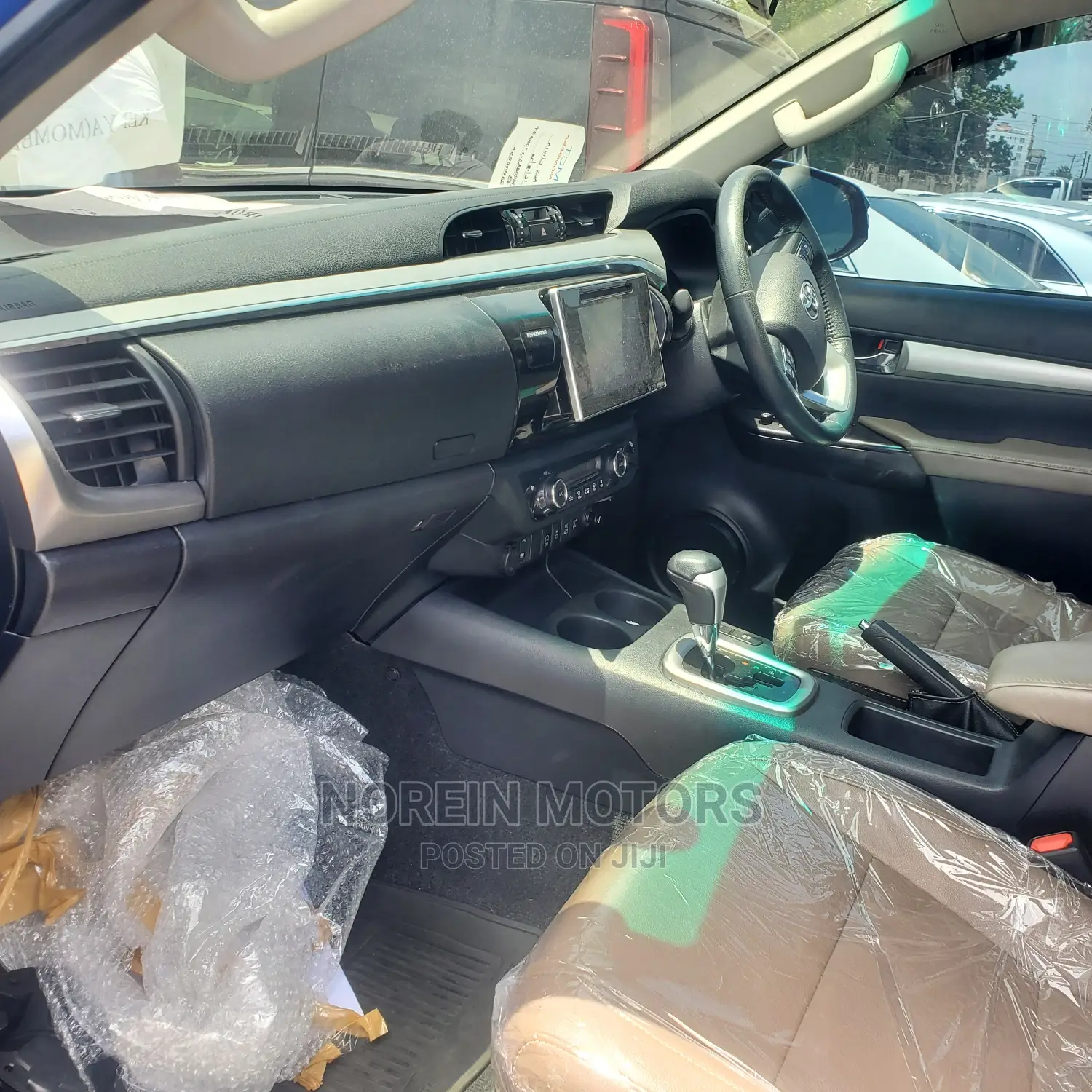 Toyota Hilux 2016 Blue