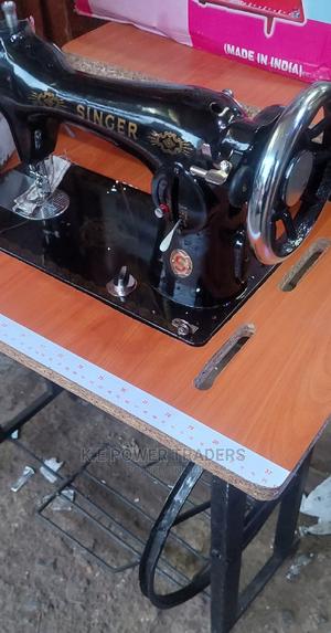 Local Table With Singer Sewing Machine - thumbnail 2
