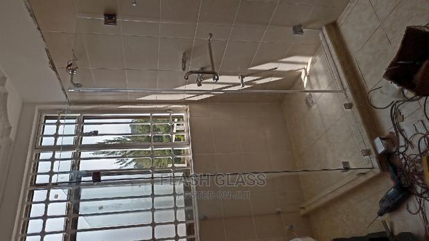 Shower Cubicle Frameless - thumbnail 3