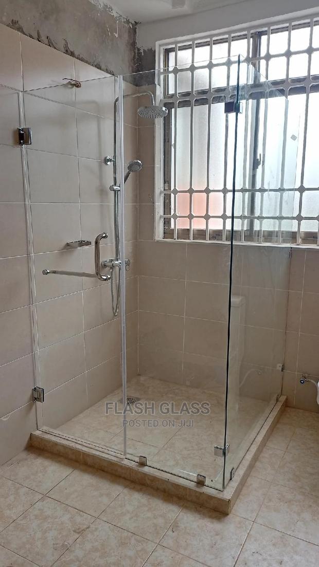 Shower Cubicle Frameless - main view