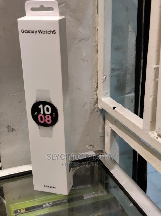 Samsung Galaxy Watch 5 40mm - main view