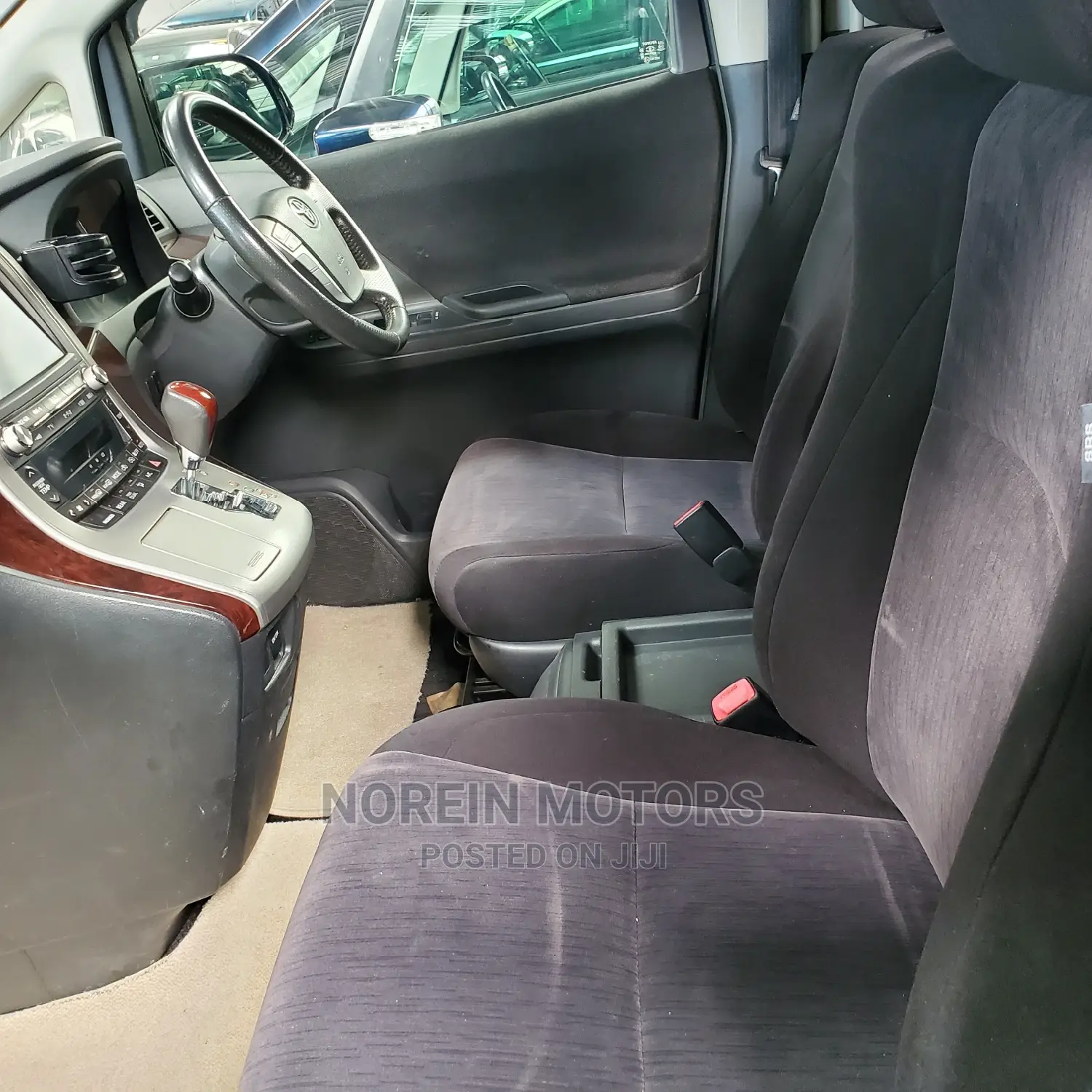 Toyota Vellfire 2015 Purple