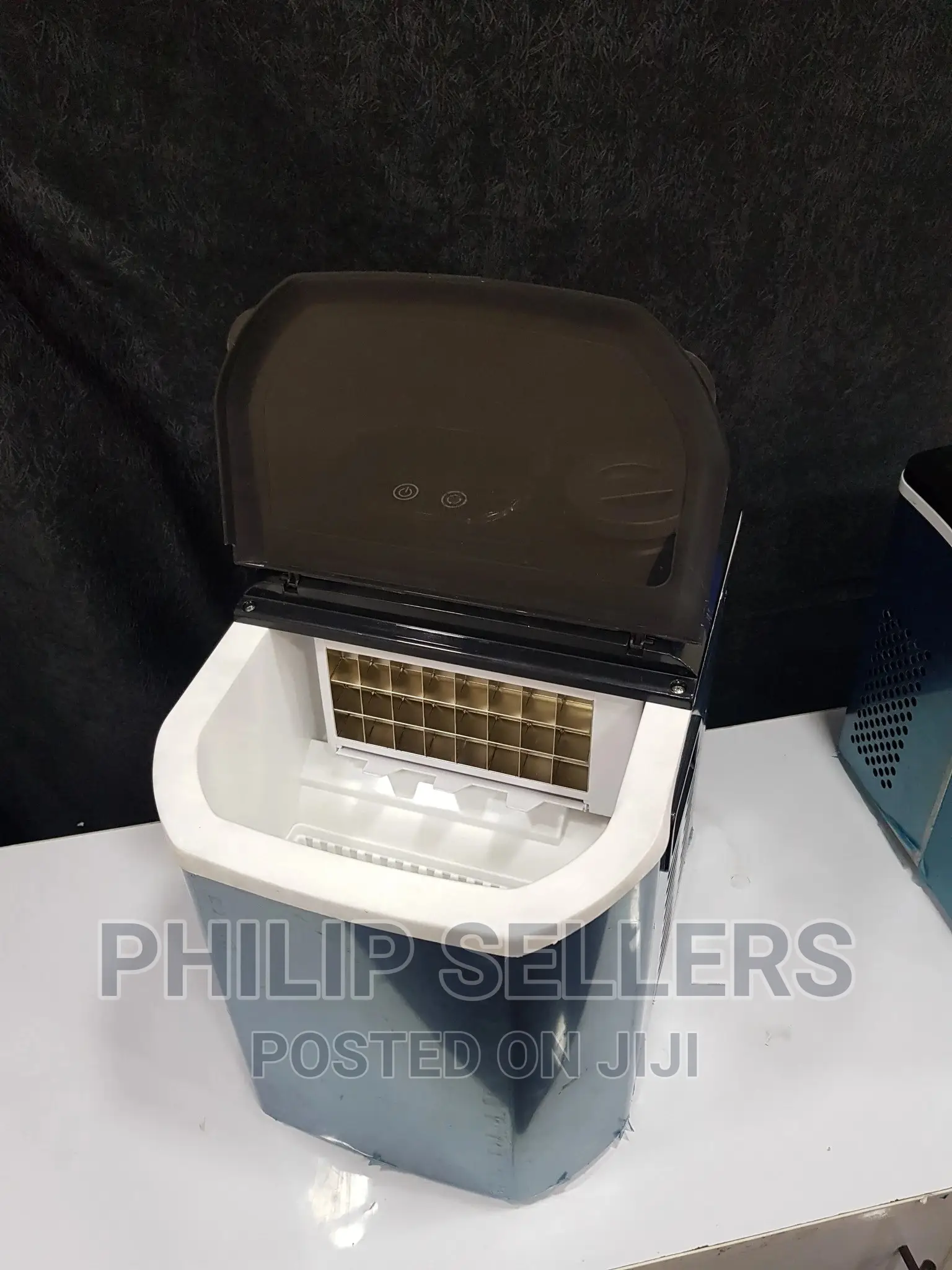 Innovia Ice Maker 12kg
