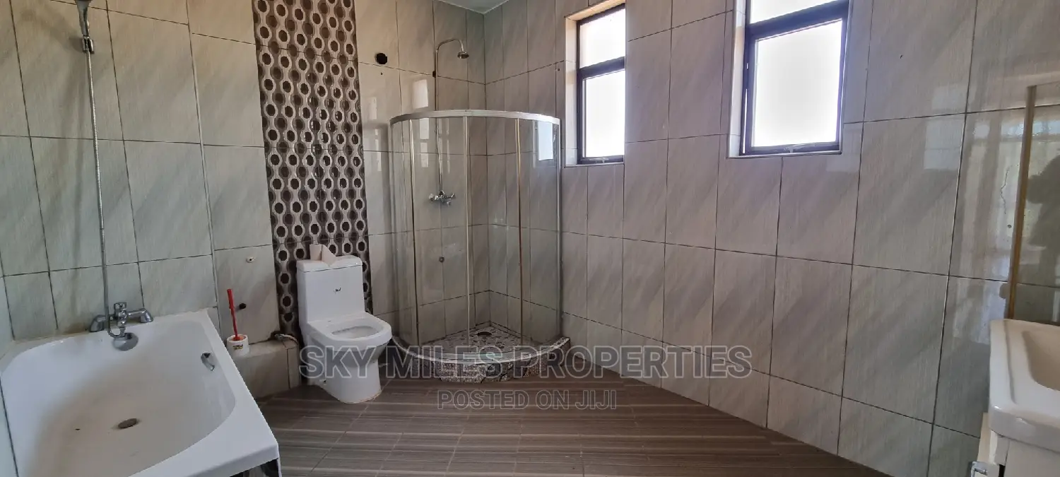 4bdrm Villa in Jumba Ruins, Mtwapa for sale