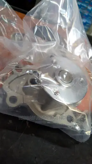 Nissan Hr15 Engine GDDB Water Pump.