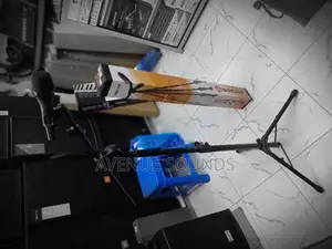 Boyong Microphone Stand