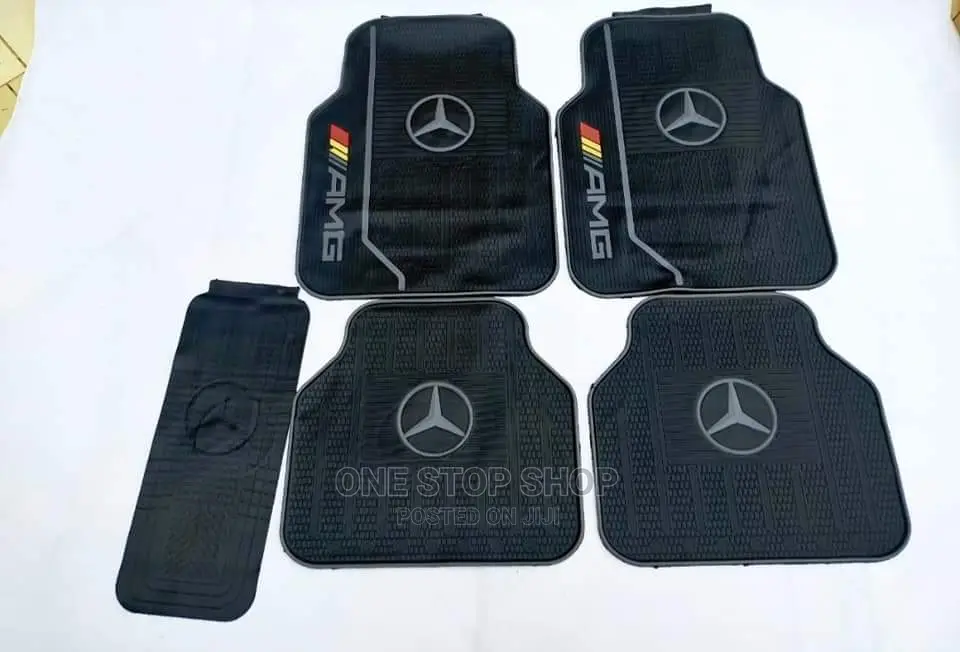 Mercedes Rubber Mat With Grey Line