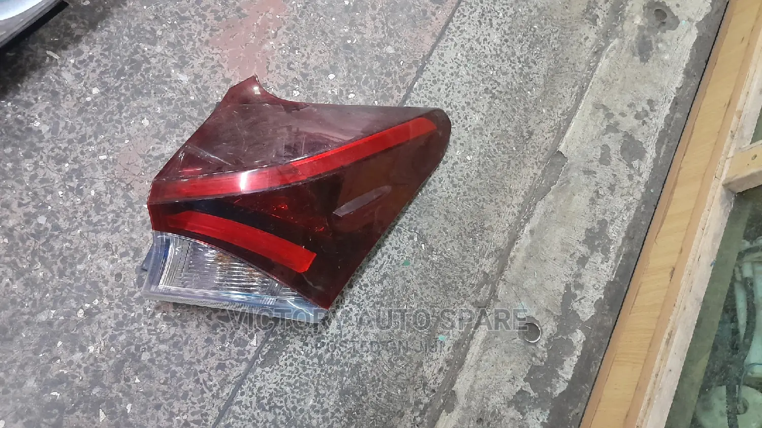 Auris Taillight Body 2014/2015 Model