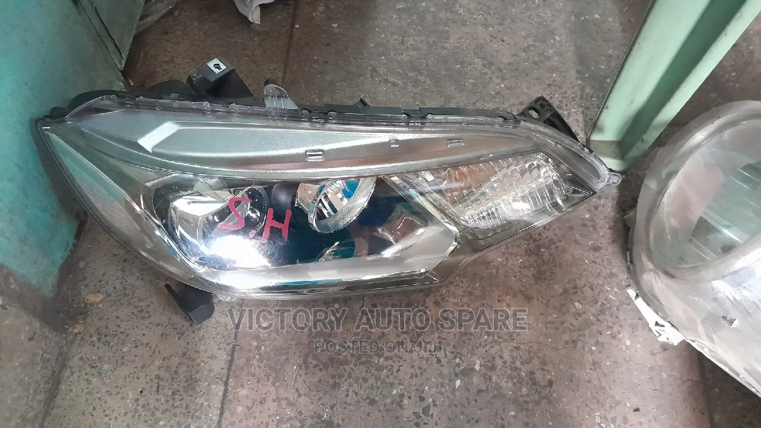 Honda Fit Headlight Non Xenon 2014/2015