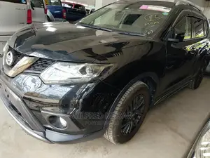 Nissan X-Trail 2015 Black