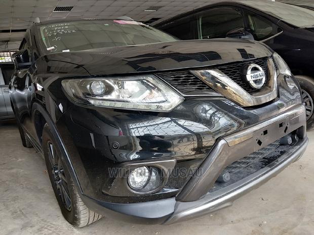 Nissan X-Trail 2015 Black - thumbnail 3