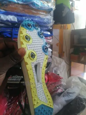 Running Spikes Mtumba