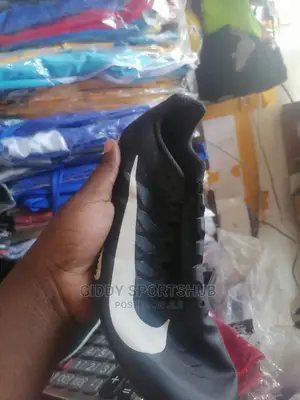 Running Spikes Mtumba