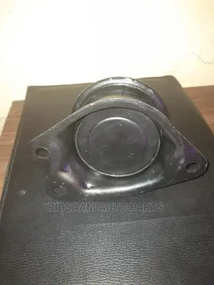 Honda Fit Engine Mounting