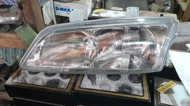 Headlight Primera - main view