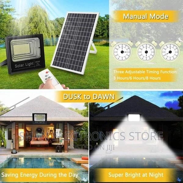 Top of the Line Quality Led Solar Flood Light 200w - main view