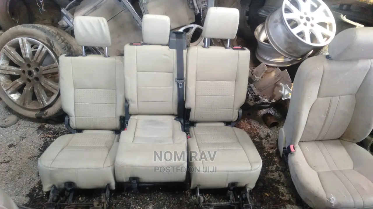 Land Rover Defender/Puma/Discovery 3 Seats