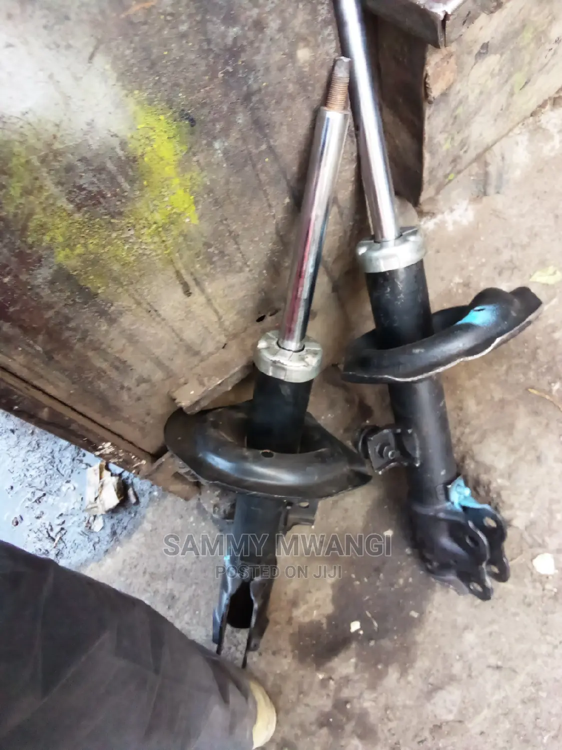 Mistrubishi Front Shocks Garant