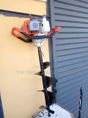 Earth Auger / Ground Drilling Machine